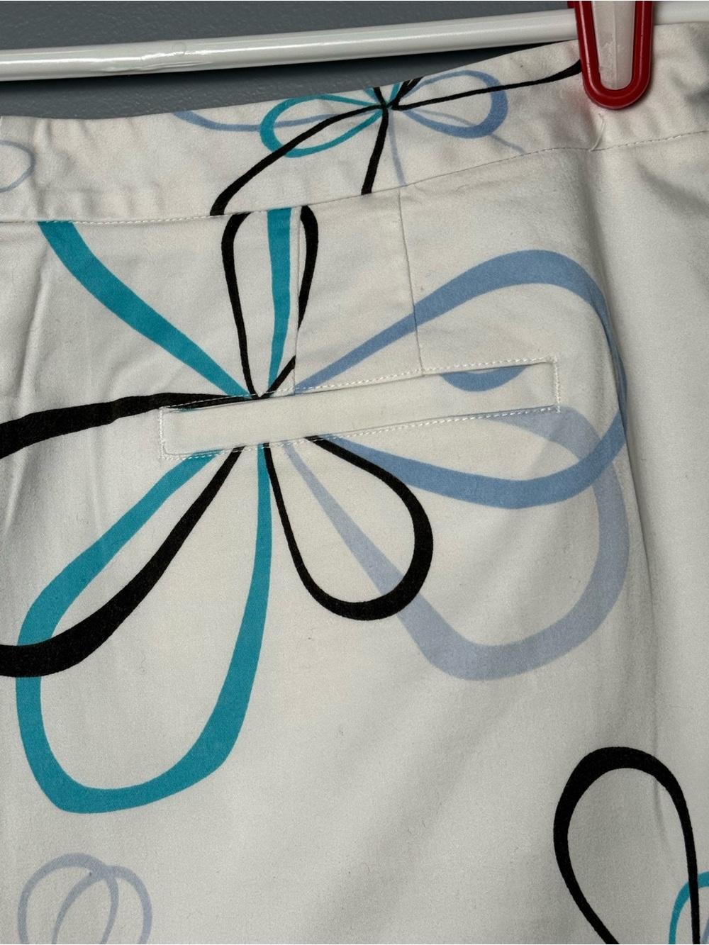 Sandra Y2K Floral Mid Rise Cropped Pants White w/Teal Blue Sz 12 NWOT - Picture 5 of 5